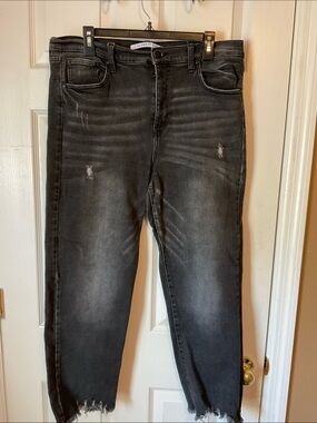 Celebrity Pink Women's Black Distressed Frayed Hem Denim Jeans Size 17